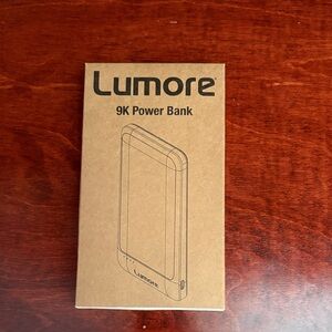 New - Lumore 9K Power Bank Color: black
